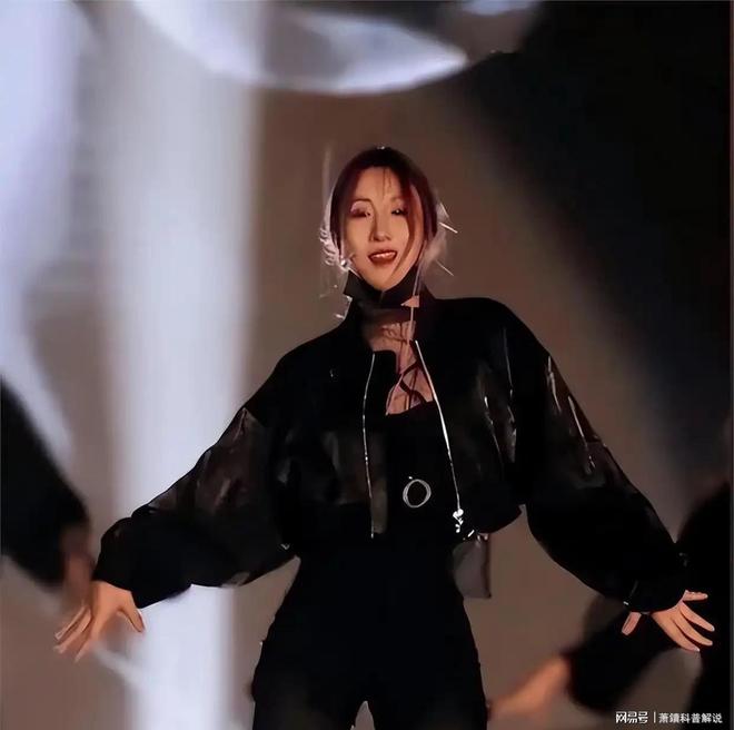 重明显体型变化引人关注开元棋牌李湘回国体重增(图13) 重明显体型变化引人关注开元棋牌李湘回国体重增(图13)