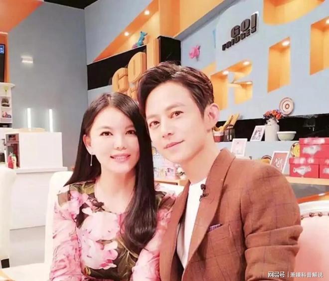 重明显体型变化引人关注开元棋牌李湘回国体重增(图22) 重明显体型变化引人关注开元棋牌李湘回国体重增(图22)