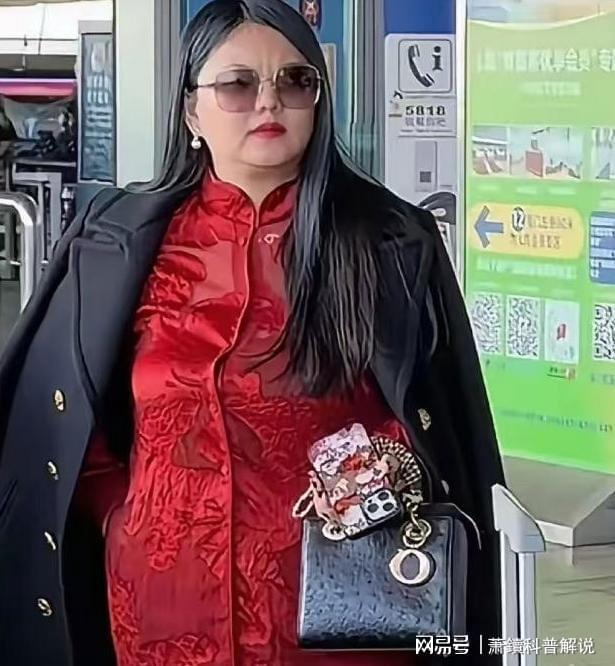 重明显体型变化引人关注开元棋牌李湘回国体重增(图33) 重明显体型变化引人关注开元棋牌李湘回国体重增(图33)